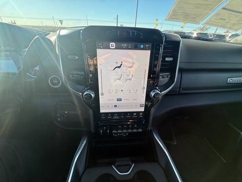 Used 2024 RAM 2500 Laramie w/ Night Edition image 15