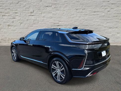 New 2025 Cadillac Lyriq Luxury image 3