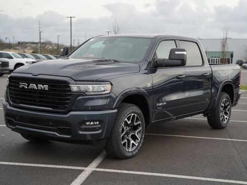 New 2026 RAM 1500 Laramie AWD/4WD image 3