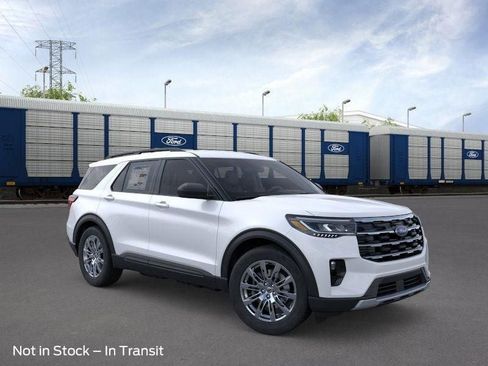 New 2026 Ford Explorer Active w/ Active Comfort Package AWD/4WD image 1
