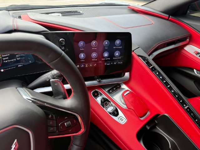 Used 2023 Chevrolet Corvette Stingray Preferred Cpe w/ Z51 Performance Package RWD image 23