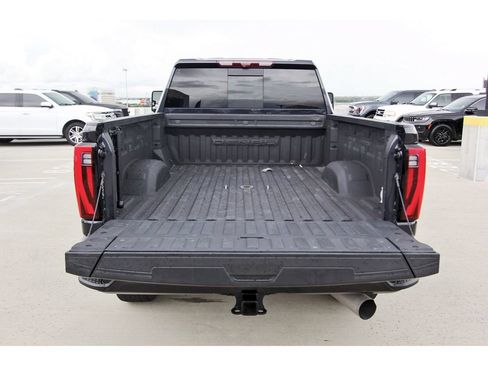 Used 2024 GMC Sierra 2500 Denali w/ Denali Reserve Package AWD/4WD image 28