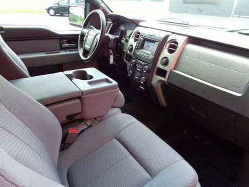 Used 2014 Ford F150 XLT w/ Equipment Group 302A Luxury AWD/4WD image 11