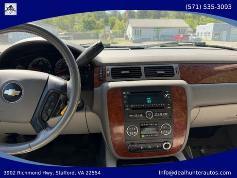 Used 2008 Chevrolet Tahoe LT w/ Convenience Package 1 AWD/4WD image 31