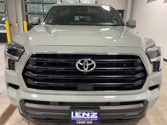 Used 2025 Toyota Sequoia SR5 video 3