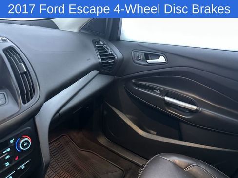 Used 2017 Ford Escape SE w/ SE Leather Comfort Package image 19