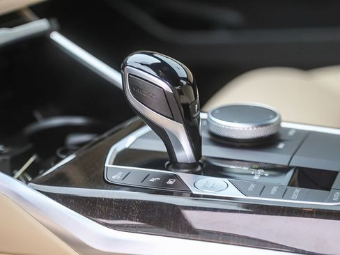 Used 2022 BMW 330e xDrive w/ M Sport Package image 24