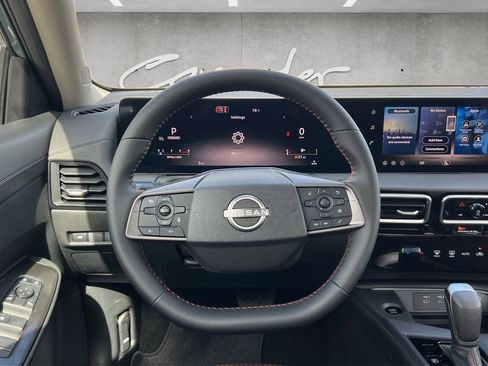 New 2026 Nissan Sentra SR w/ Floor Mat Package FWD image 22