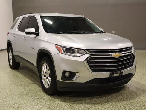 Used 2019 Chevrolet Traverse LT image 1