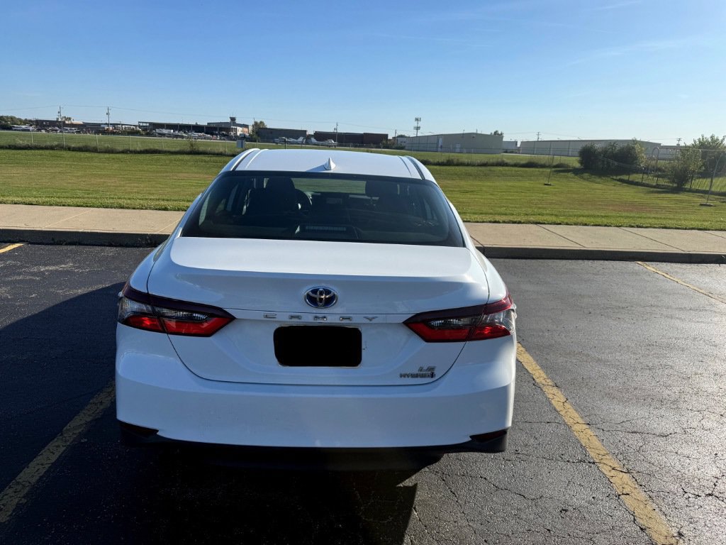 Used 2024 Toyota Camry LE FWD image 8