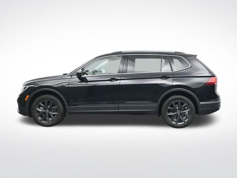 Used 2023 Volkswagen Tiguan SE FWD image 10