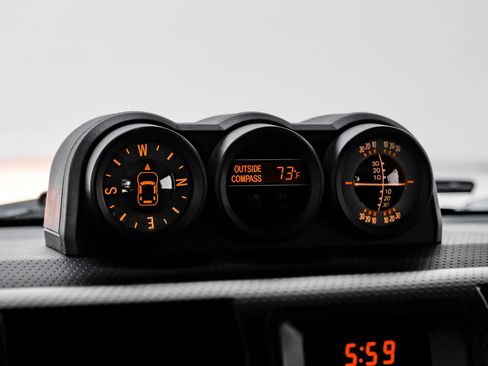 Used 2014 Toyota FJ Cruiser 4WD w/ Upgrade Package image 31