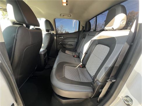 Used 2017 Chevrolet Colorado Z71 image 14