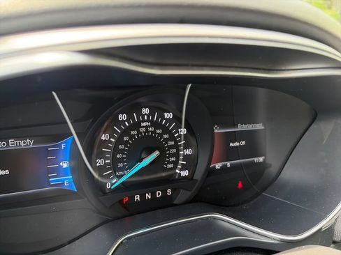 Used 2016 Ford Fusion SE FWD image 30