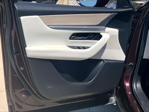 Used 2024 MAZDA CX-90 3.3 Turbo w/ Premium Plus Pkg image 22