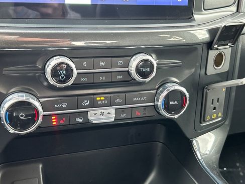 Used 2022 Ford F150 XLT w/ Equipment Group 302A High AWD/4WD image 14