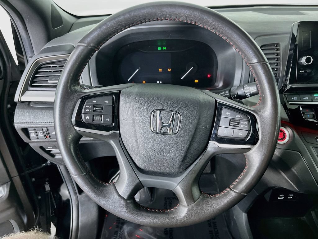 Used 2025 Honda Odyssey Sport-L image 13