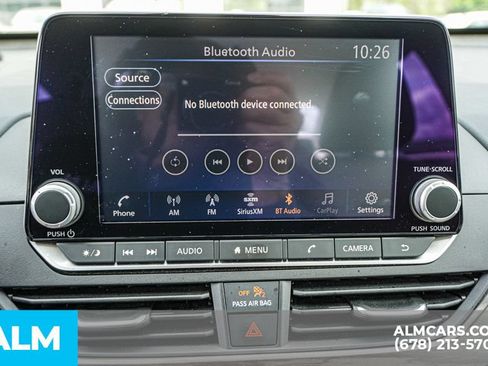 Used 2025 Nissan Altima 2.5 SV FWD image 36