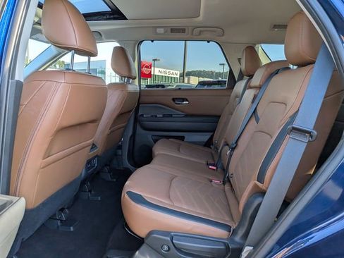 Certified 2024 Nissan Pathfinder Platinum w/ Cargo Package image 9