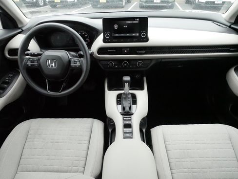 Used 2023 Honda HR-V LX image 10