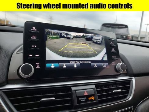 Used 2021 Honda Accord Touring image 17