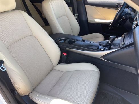 Used 2016 Lexus IS 200t w/ Navigation System Package RWD image 13