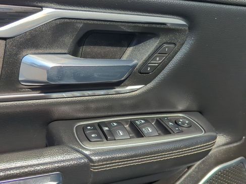 Used 2023 RAM 1500 Laramie AWD/4WD image 16