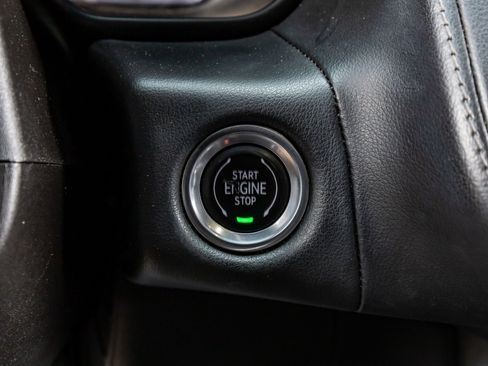 Used 2021 Chevrolet Tahoe Z71 image 22