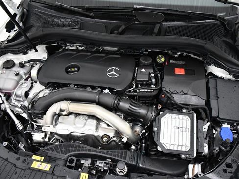 New 2026 Mercedes-Benz GLA 250 4MATIC image 5