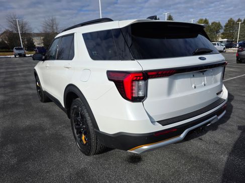 New 2026 Ford Explorer Tremor w/ Tremor Convenience Package image 3