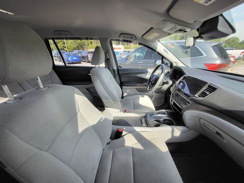 Used 2021 Honda Pilot EX image 8