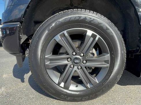 Used 2023 Ford F150 Lariat w/ Equipment Group 502A High AWD/4WD image 9