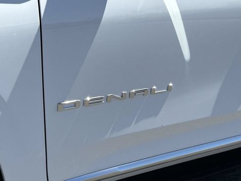 New 2026 GMC Yukon Denali w/ Advanced Technology Package RWD image 32