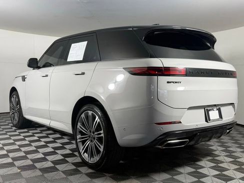 Used 2024 Land Rover Range Rover Sport Dynamic SE image 4
