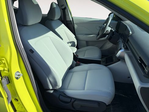 Certified 2025 Hyundai Kona Limited image 19