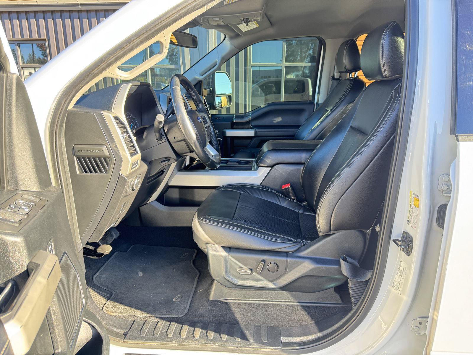 Used 2021 Ford F350 Lariat AWD/4WD image 13