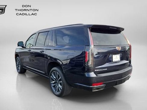 Certified 2023 Cadillac Escalade ESV Sport Platinum w/ LPO, Floor Liner Package AWD/4WD image 3