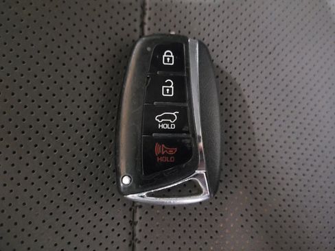 Used 2018 Hyundai Santa Fe Sport image 32