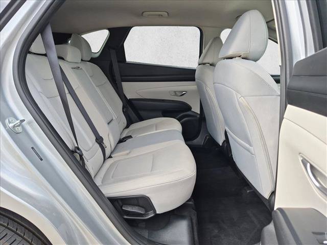 Used 2025 Hyundai Tucson SEL FWD image 18