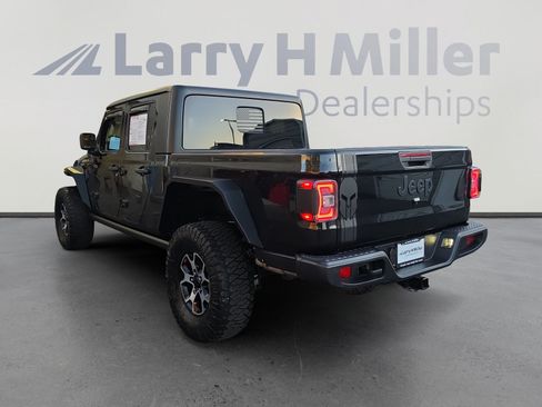 Used 2023 Jeep Gladiator Sport AWD/4WD image 3