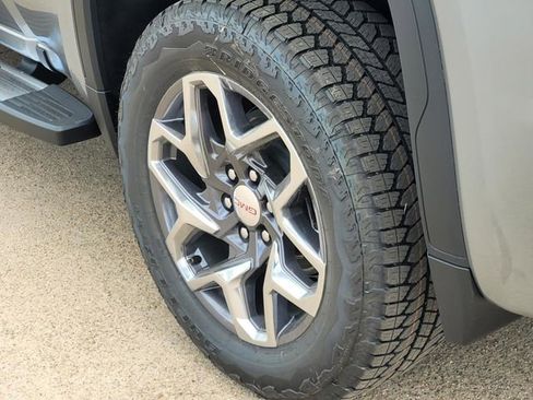 New 2026 GMC Sierra 1500 SLT AWD/4WD image 7