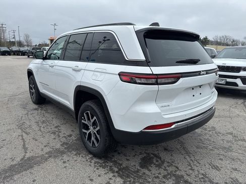 New 2025 Jeep Grand Cherokee Limited image 3