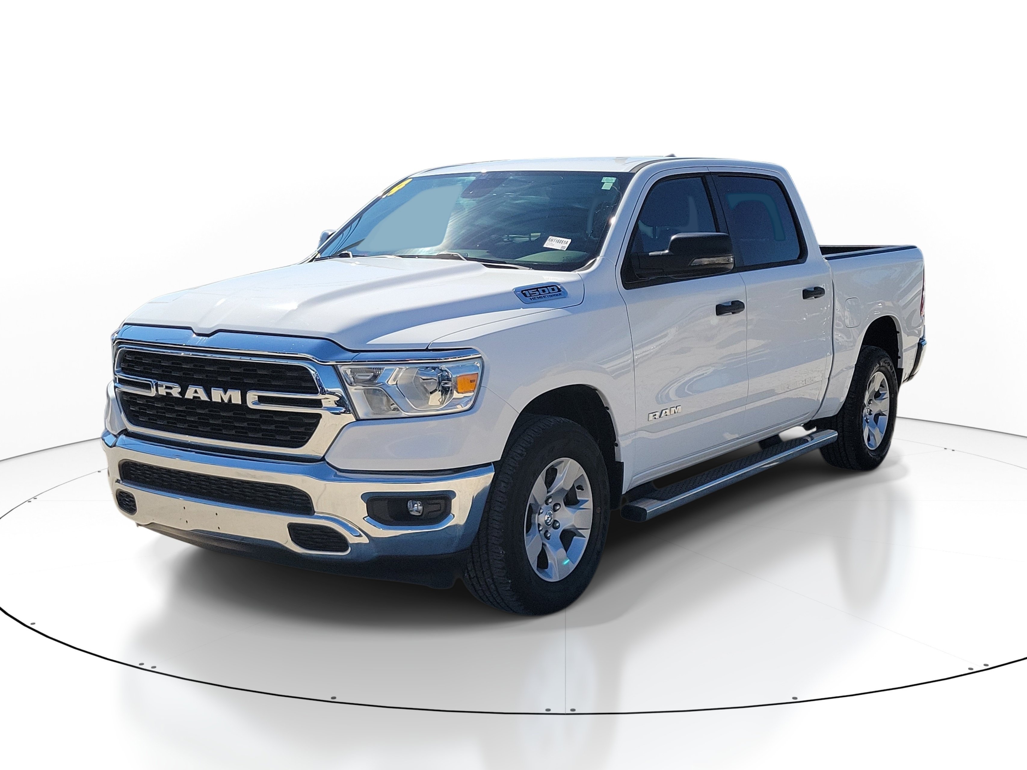 Used 2024 RAM 1500 Big Horn AWD/4WD image 3