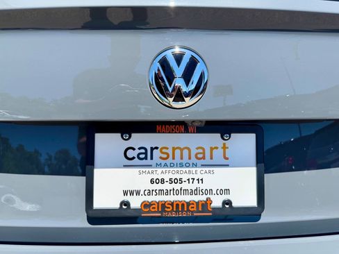Used 2019 Volkswagen Jetta GLI Autobahn FWD image 12