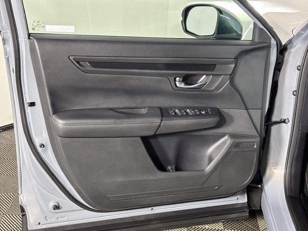Used 2024 Honda CR-V LX image 10