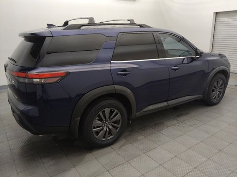 Used 2022 Nissan Pathfinder SV FWD image 10