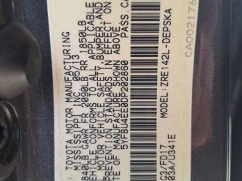 Used 2013 Toyota Corolla S image 21