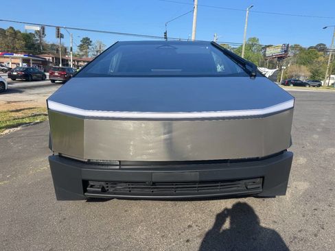 Used 2025 Tesla Cybertruck AWD Crew Cab image 9