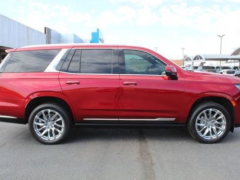 Used 2023 Cadillac Escalade Premium Luxury Platinum AWD/4WD image 2