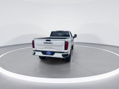 Used 2024 GMC Sierra 3500 Denali Ultimate AWD/4WD image 6